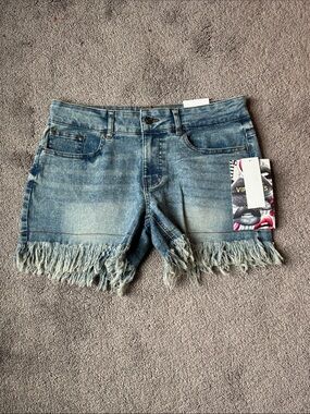VIP Jeans Distressed Denim Cutoff Shorts Frayed Hem Mid Rise SIZE 7/28 NWT